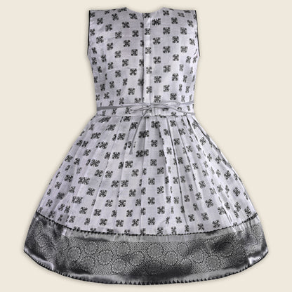 Buy Ethnic Dress for Girls | Baby Girls Wedding Dress & Frocks Online | Girls Pongal Dress